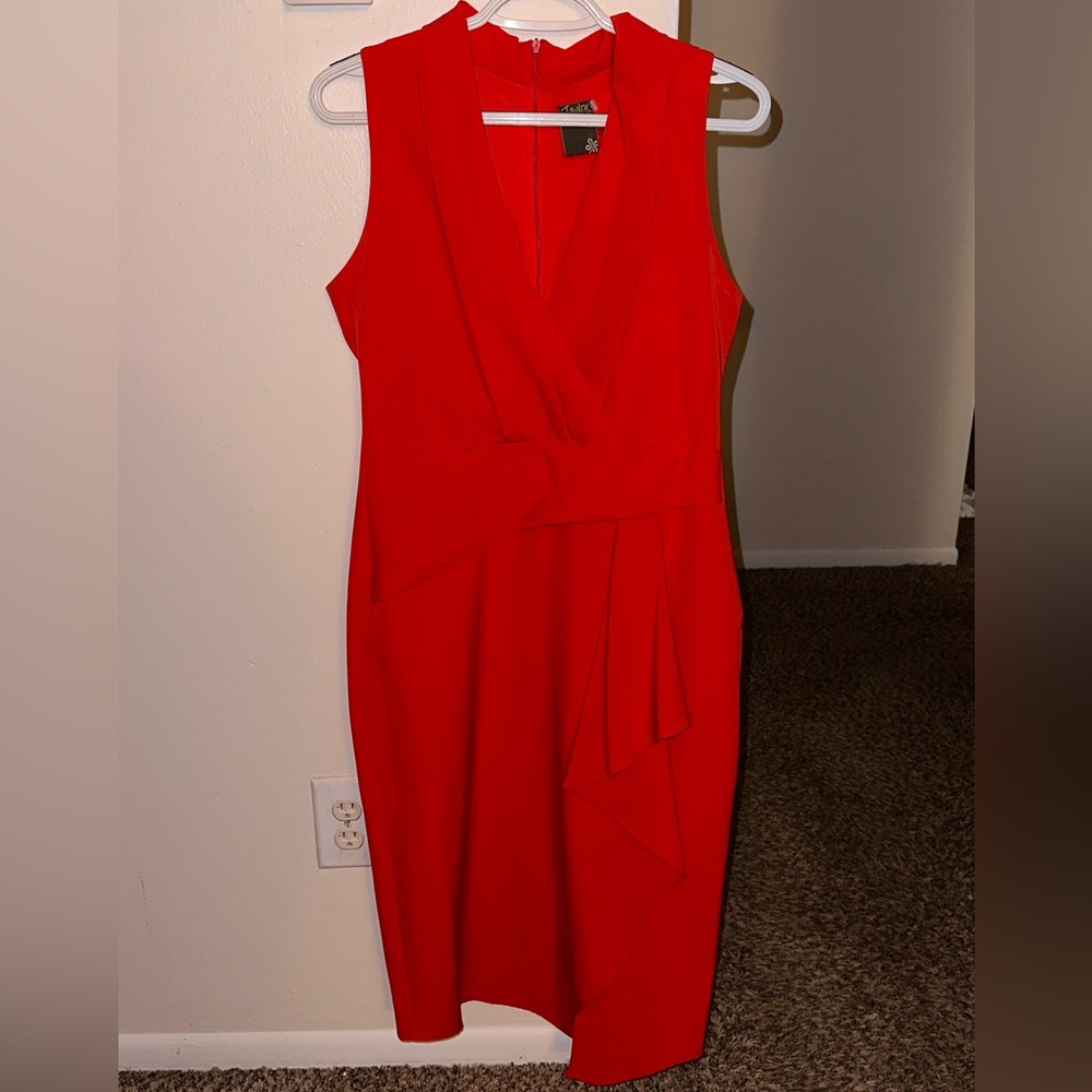 Women’s Red Collared Sleeveless Pencil Dress